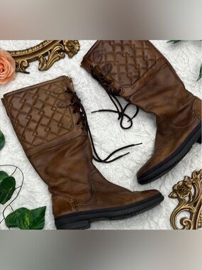 UGG Elise Deco Quilt Boots